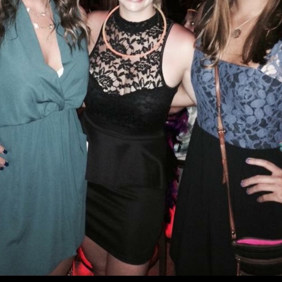 Dress - Picture 3 of 3